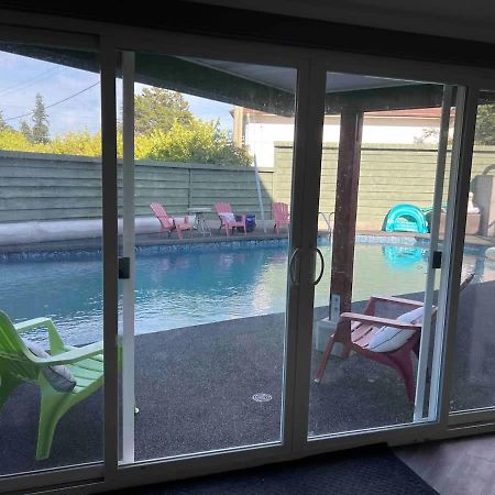 Tranquil Oasis 2 Bedroom Suite With Pool View Victoria Eksteriør bilde
